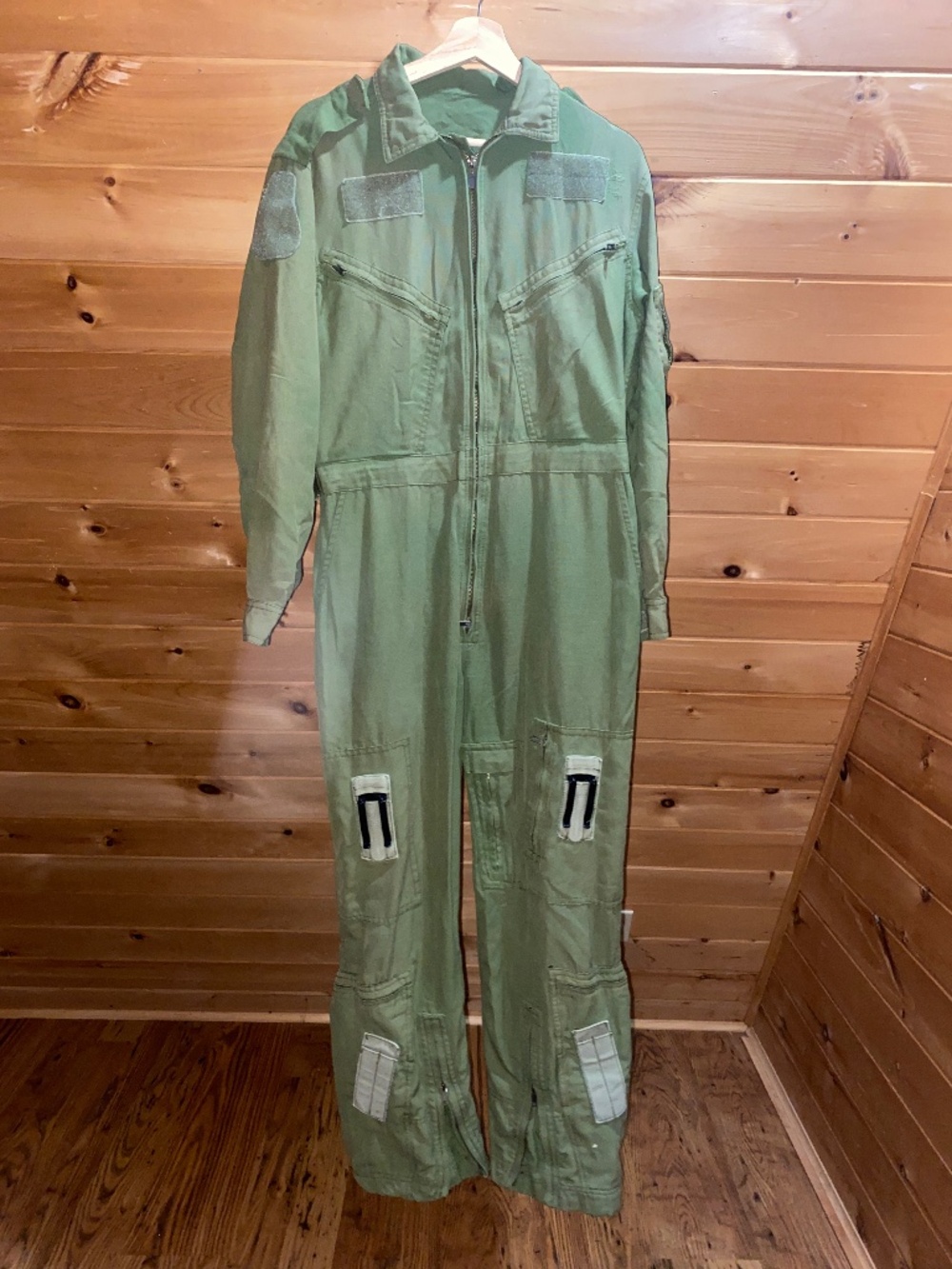 Canadian Armed Forces Flame Resistant Flight Suit Coveralls Size 70/40 (Medium)